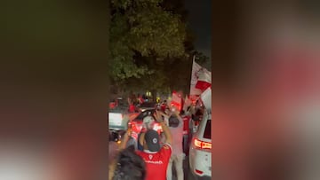 ¡El infierno ardió tras el título! Así celebró la afición del Toluca en Colón