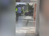 Empotra su coche en Parquesur para robar una joyerìa a plena luz del día: increíble a la par que surrealista