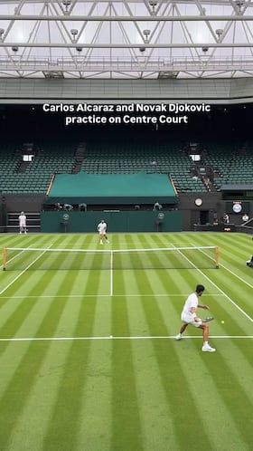 Alcaraz y Djokovic entrenan en la preciosa pista central de Wimbledon: puntazo tras puntazo