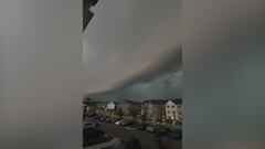 Massive shelf cloud looms over Washington D.C. amid tornado and flood alerts