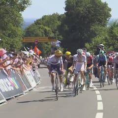 La brutal victoria de Pogacar en uno de los finales más bonitos y explosivos del Tour: no es de este mundo