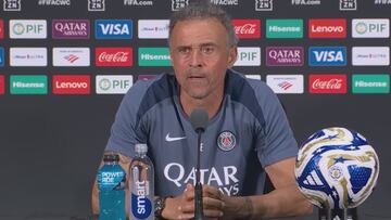 Así explicó Luis Enrique su agresión a João Pedro en rueda de prensa