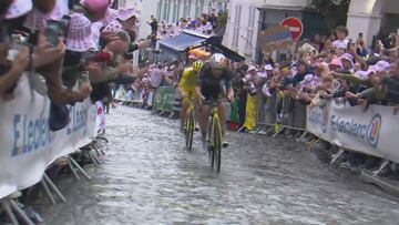 El bestial ataque de Van Aert reventando a Pogacar que el Tour ha calificado de “histórico”