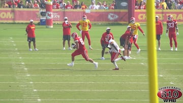 Travis Kelce’s route has people talking: slow or just smooth?