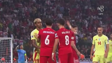 Saltaron chispas: el tenso momento entre Arda Güler y Lamine Yamal que acabó a empujones