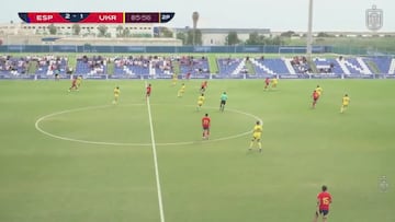 El gran socio de Lamine Yamal en La Masia ya se sale con España: golazo escandaloso