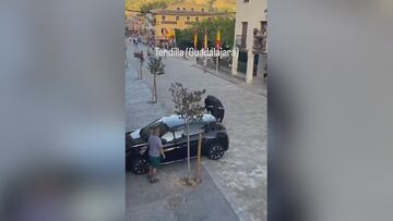 1M de visitas en menos de 24 horas: la fuerza con la que ataca el toro es impactante