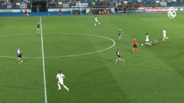 Linda Caicedo recibe premio por su gran rendimiento