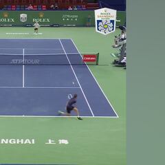 Punto de set en contra ante Medvedev y sorprendió: la osadía de Davidovich que rara vez se ve y le sirvió para ganar