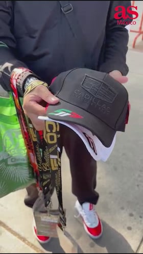 ¡Muy adelantados! Ya se vende mercancía de Checo con Cadillac en el Autódromo Hermanos Rodríguez