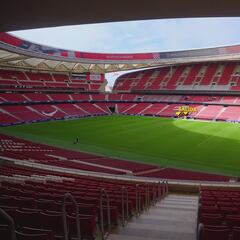 Edgar Canet y Josep García se retan a una carrera 1vs1 en el Metropolitano