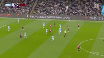 El golazo de Haaland desde 60 metros con una celebración que es carne de Gif garantizada