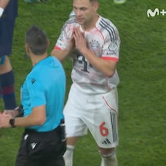 Mira la entrada de Luis Díaz para otra ocasión en la que Akraf fue enviado al vestuario llorando y herido.