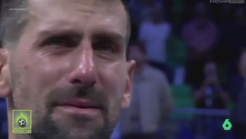 Djokovic se rompe a llorar cuando le ponen en el videomarcador imágenes de su entrenador fallecido