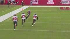 NFL fans stunned as TreVeyon Henderson checks with coaches mid-play