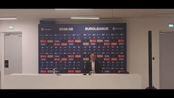 ¡Esto no puede pasar en la Euroliga! La sonrojante escena que vivió el técnico del Valencia Basket