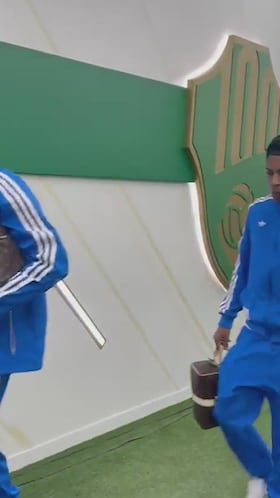 La imagen es demoledora: los gestos de Vinicius, Bellingham y Mbappé al salir del Martínez Valero
