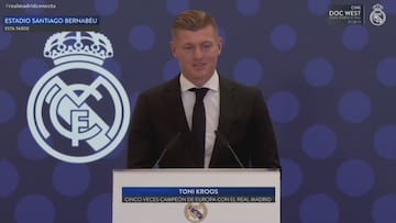 Eso es tener don de gentes: el detallazo de Kroos con Xabi Alonso en su discurso