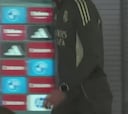 La reacción de Xabi Alonso entrenado a la sala de prensa: véanle la cara...