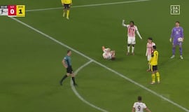 Más leña al ‘infierno’ de Jobe Bellingham en Dortmund: la acción que condena al Borussia