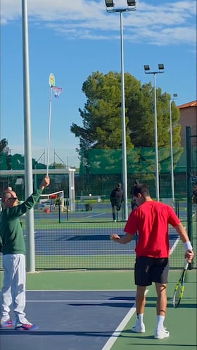La nueva técnica de saque de Alcaraz para el Australian Open que se ha hecho viral