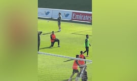 El momento exacto de la lesión de Mbappé en el entreno a puerta abierta: su cara, un poema