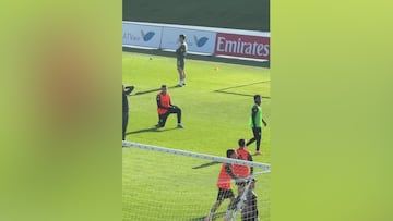 El momento exacto de la lesión de Mbappé en el entreno a puerta abierta: su cara, un poema