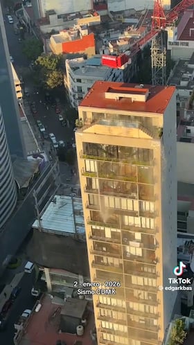 El vídeo más viral del sismo de 6.5 en Guerrero: Alberca se vacía en la CDMX