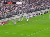 Inadmisible para el madridismo: vean lo de Vinicius en el gol del Atleti porque es de traca