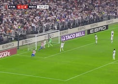 Inadmisible para el madridismo: vean lo de Vinicius en el gol del Atleti porque es de traca