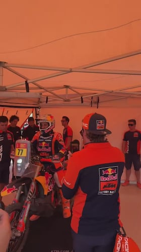 Benavides gana con el cruzado roto y sustituye a Schareina