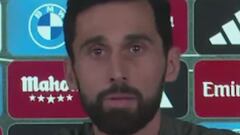 Tierra trágame total: la genial reacción de Arbeloa cuando un periodista le llama Xabi en su pregunta...