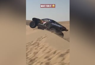 Es una de las imágenes del Dakar y es tan espectacular como terrorífica: vean lo que le ocurrió a Sainz