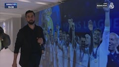 Entrada de Arbeloa al Bernabéu, capítulo 2: esta vez le enfocaron delante de Ramos levantando la Champions