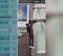 Intentan emular la hazaña de Alex Honnold en la Taipei 101: no van a dar crédito con lo que van a ver
