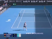 ¡Don Carlos Alcaraz! Con calambres, tieso y después de vomitar: el punto que salvó con el alma