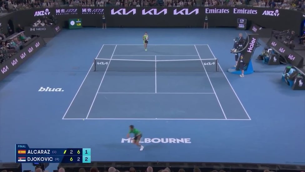 No cabe más grandeza: la emotiva reacción de Nadal al punto extraterrestre de Alcaraz que ha roto la final