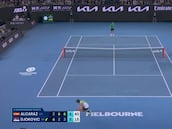 Honor, gloria y, sobre todo, infinitas gracias: Djokovic emocionó a España con su gesto de pleitesía a Alcaraz