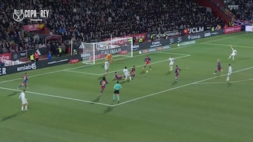 ¡En el 91′, con Albacete cantando gol y Joan García superado, Gerard Martín salvó al Barça!