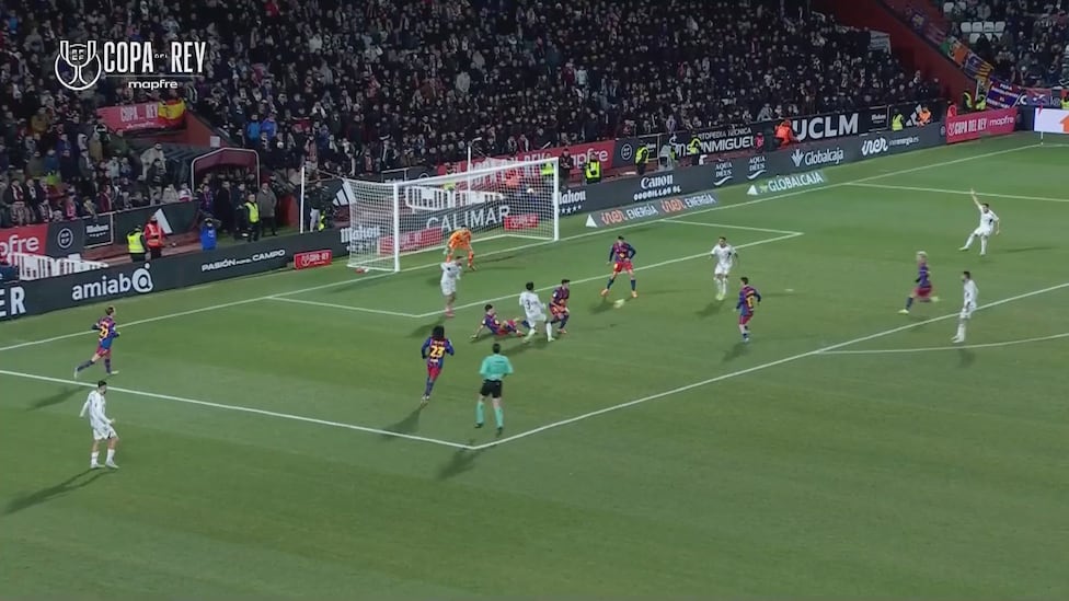 ¡En el 91′, con Albacete cantando gol y Joan García superado, Gerard Martín salvó al Barça!