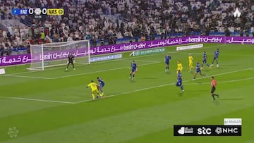 La celebración de Cristiano a los miles de árabes de la grada tras su huelga