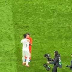 El brillante momento de Vinicius cuando pita el árbitro y un canterano de la Real le pide la camiseta