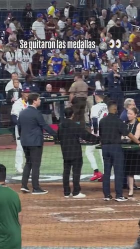 Did Team USA disrespect their silver medals? Viral WBC moment sparks debate