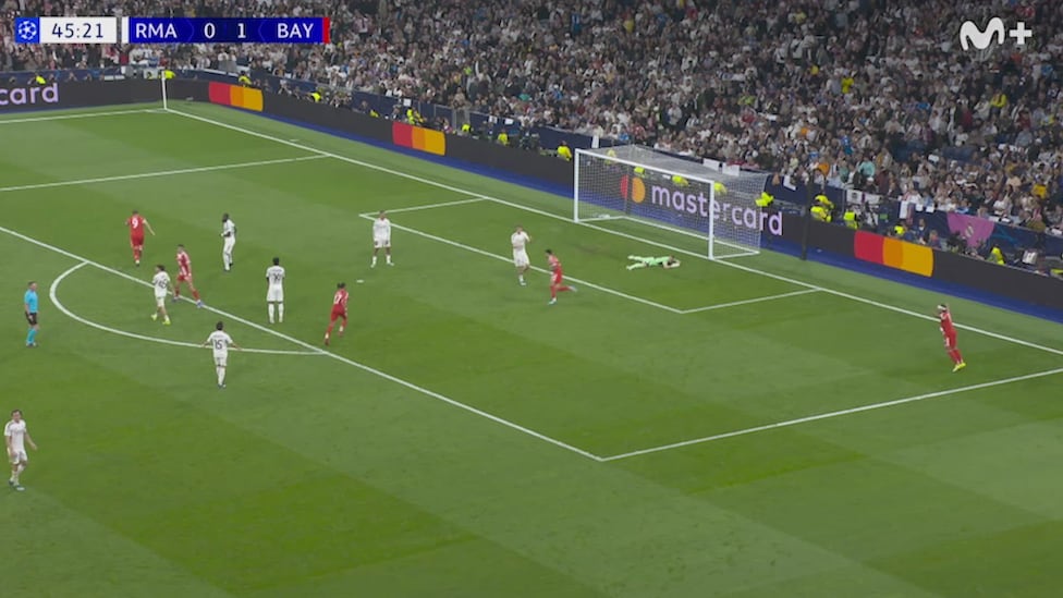 El gol del Bayern a los 20 segundos que heló al Bernabéu: las reacciones de Huijsen y Arda Güler, definitorias