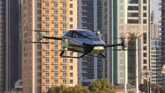 The first vertical take-off electric vehicle from the Xpeng company, called X2, has a range of 35 minutes and can fly at a height of a thousand meters.