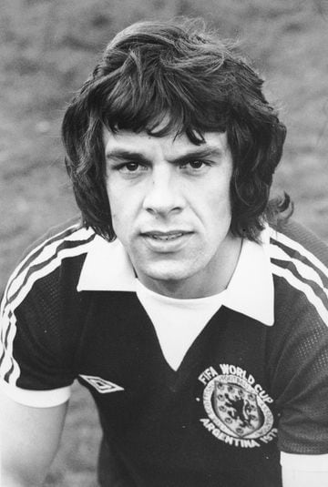 El jugador escocés tuvo una carrera bastante irregular, pero su olfato de gol le hizo en ocasiones imprescindible, como sus 10 goles en 30 partidos que le dio el regreso a la Serie A al AC Milán, descendido un año antes. Jugó en diferentes equipos de Escocia, Inglaterra e Italia y disputó tres Mundiales (1974, 1978 y 1982).