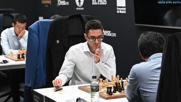 Los Grandes Maestros de ajedrez, el chino Ding Liren y los estadounidenses Fabiano Caruana y Hikaru Nakamura participan en el Torneo de Candidatos de la FIDE 2022.