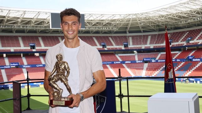 Los veteranos de Osasuna premian a Lucas Torró