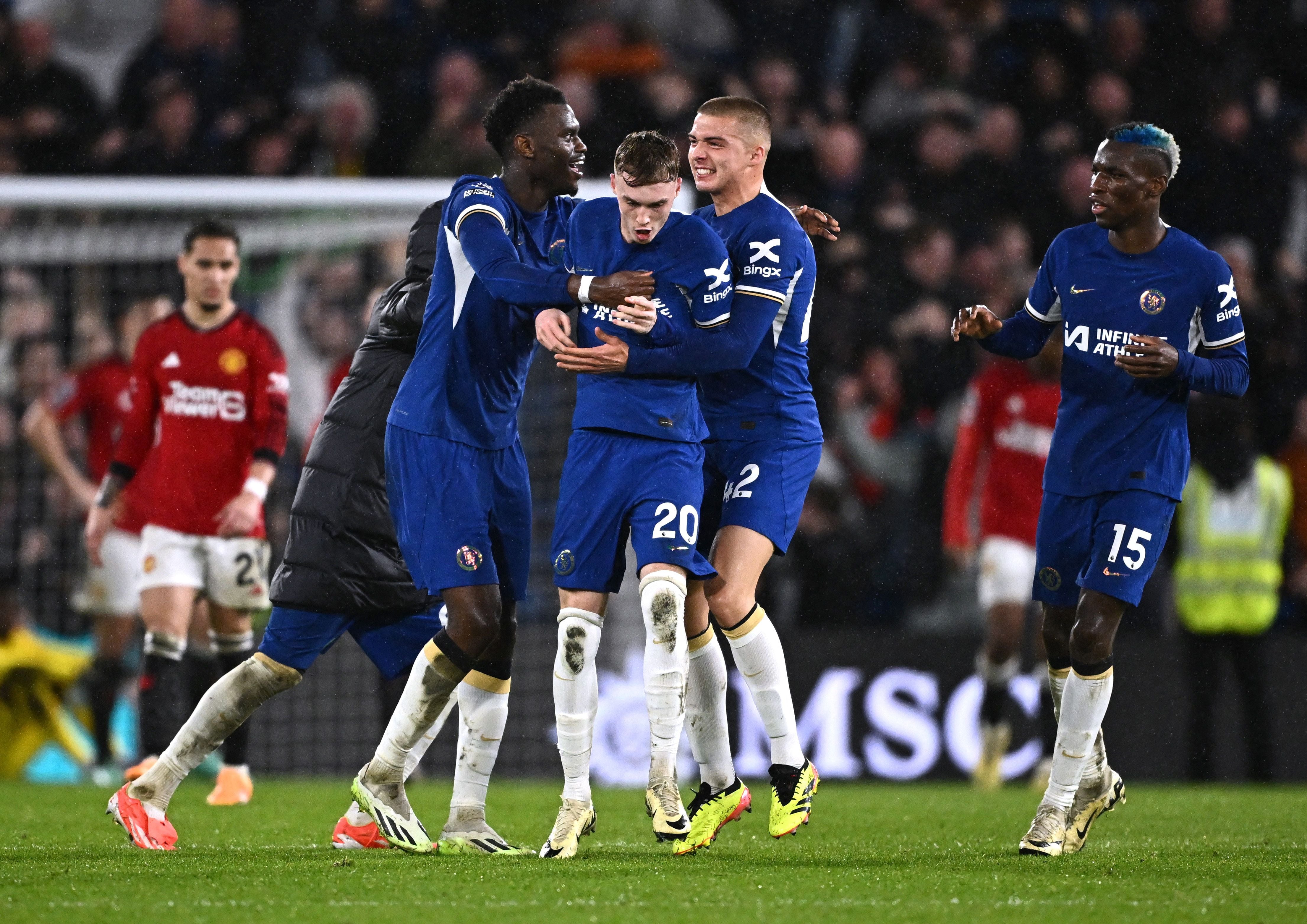 Manchester United somehow lose Chelsea thriller