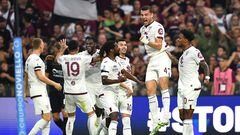 Salerno (Italy), 18/09/2023.- Torino's Alessandro Buongiorno celebrates with his teammates after scoring the 0-1 goal during the Italian Serie A soccer match between US Salernitana and Torino FC, in Salerno, Italy, 18 September 2023. (Italia) EFE/EPA/MASSIMO PICA
